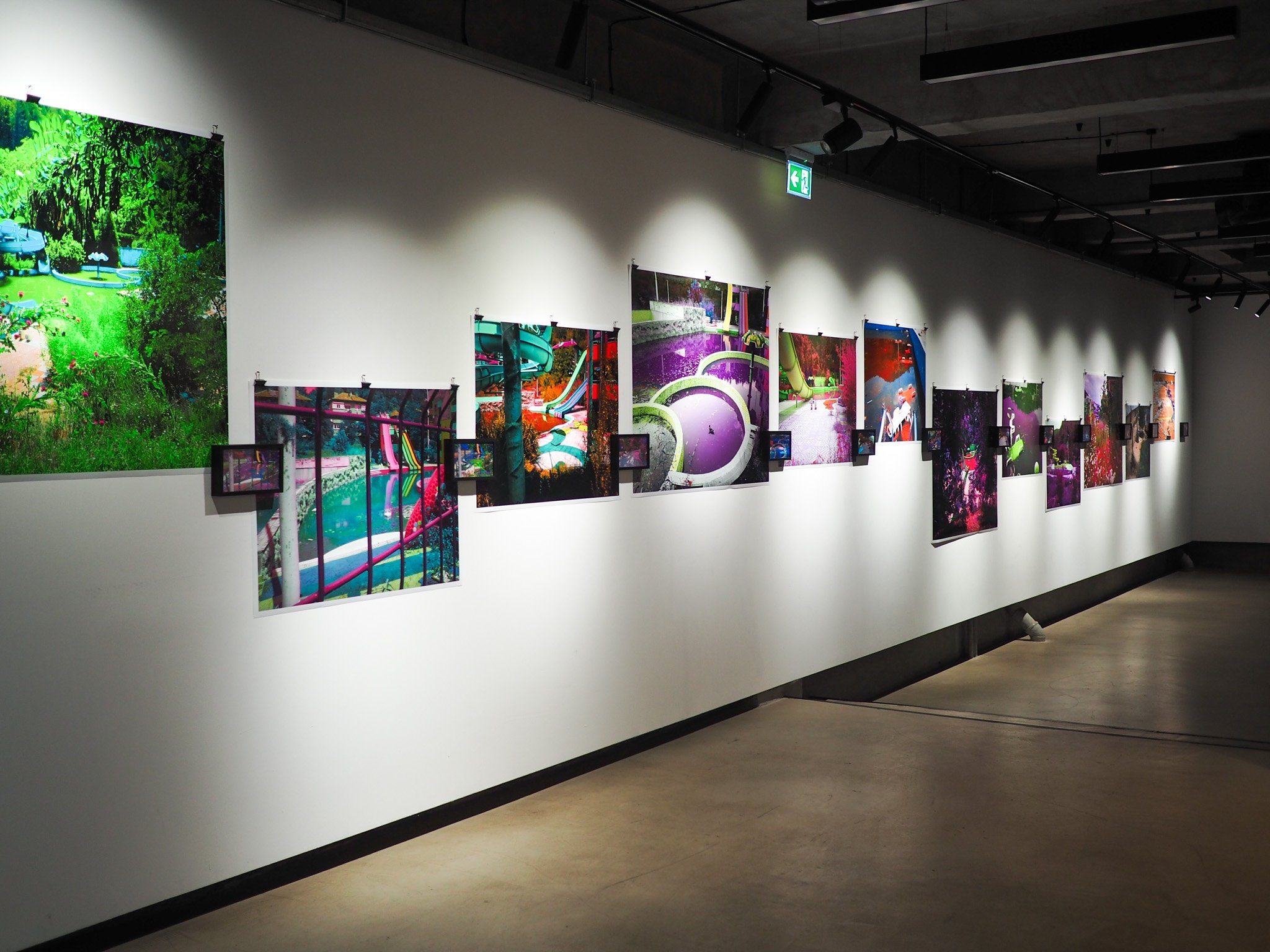 TIME STICKS TO THE WALLS | Doza Gallery